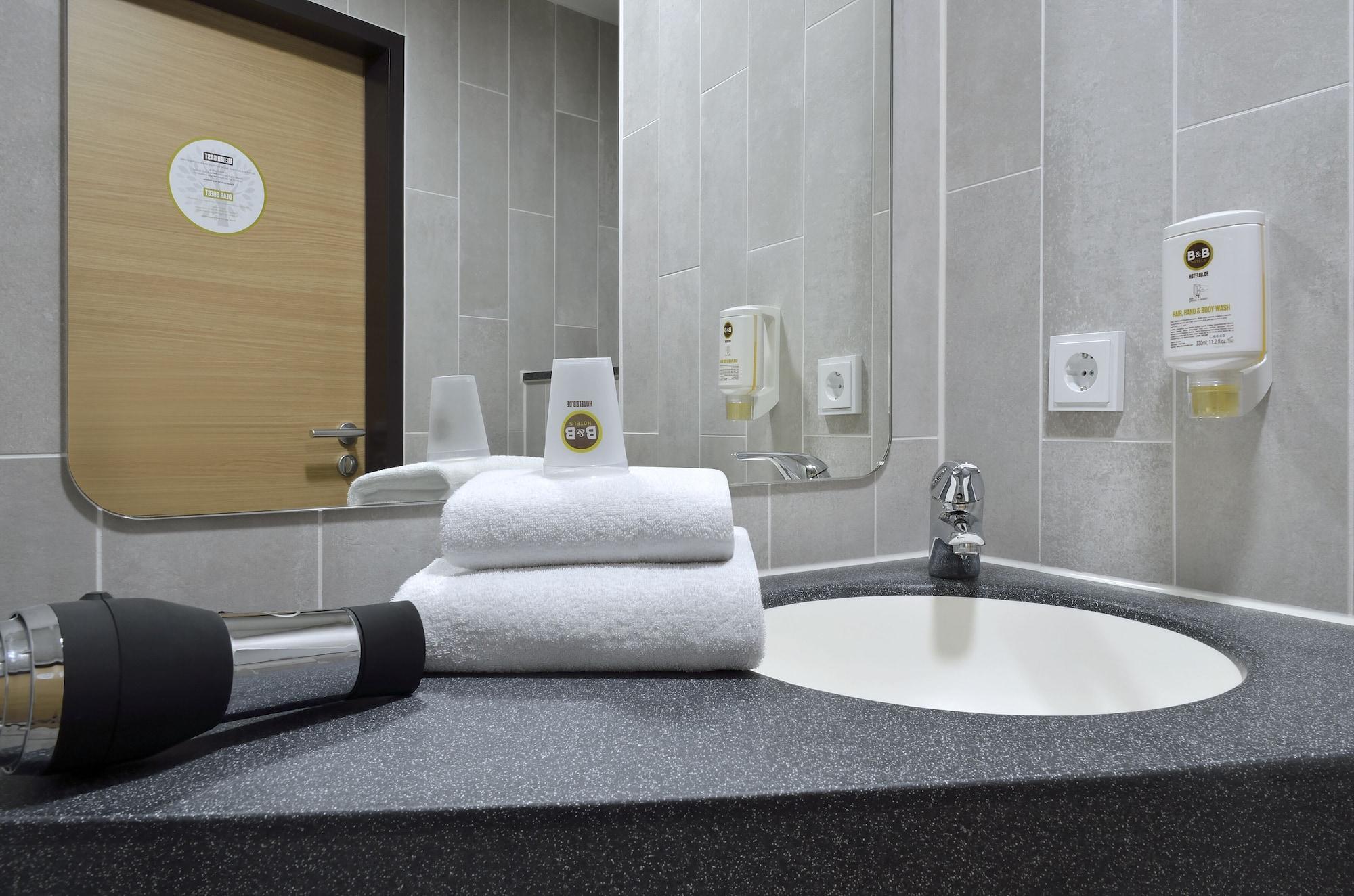 B&B Hotel 하일브론 외부 사진